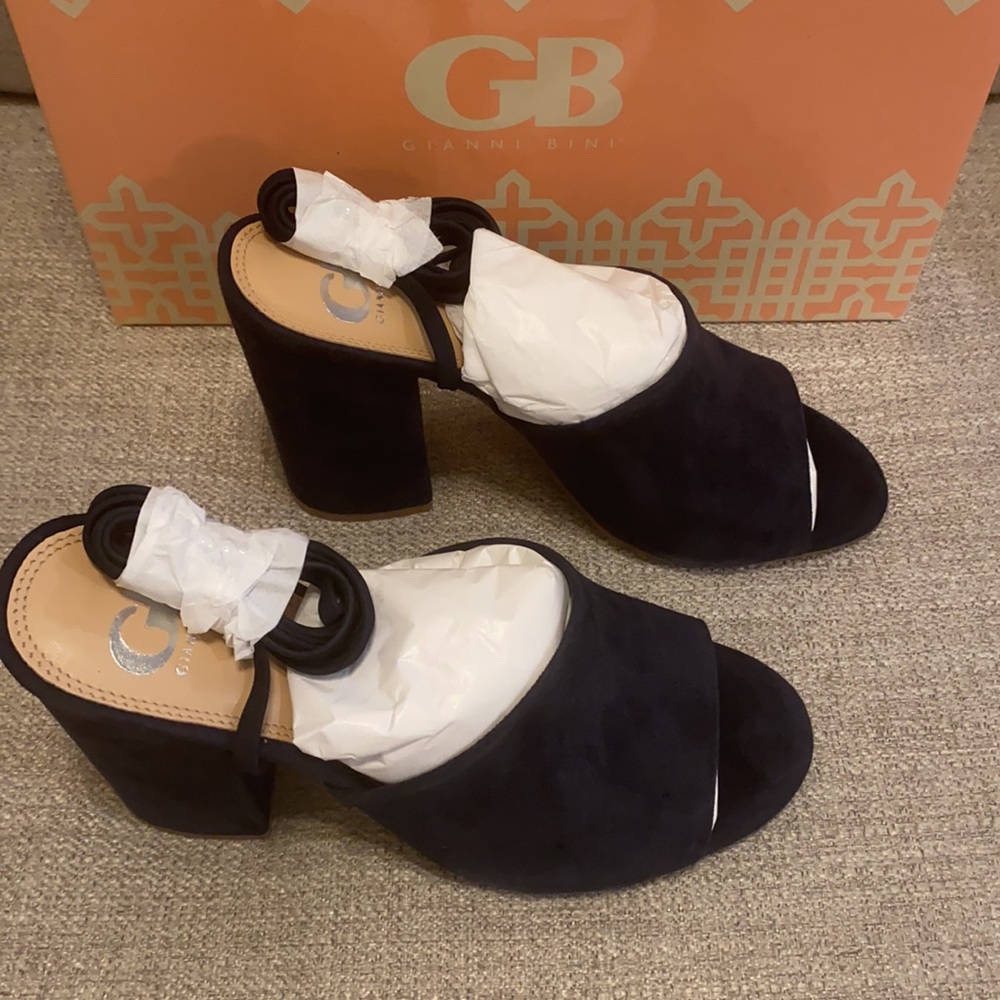 NWT GB navy suede ankle tie block heels - size 7